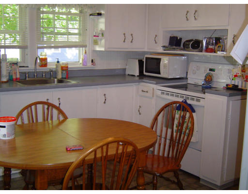 49 Rowena Street Worcester, MA 01606 - Photo 8 of 11 Gallery Image 8