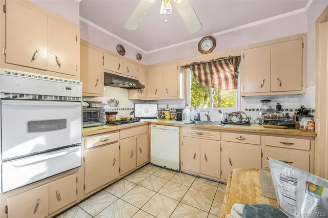 $699,000 | 15 Wayne Way, White Plains, NY 10607