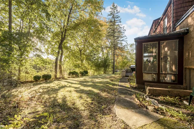 $699,000 | 15 Wayne Way, White Plains, NY 10607