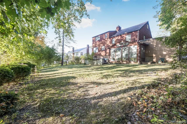 $699,000 | 15 Wayne Way, White Plains, NY 10607