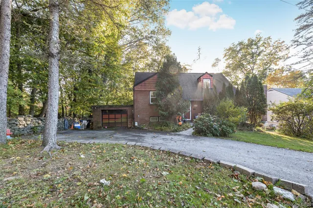 $699,000 | 15 Wayne Way, White Plains, NY 10607