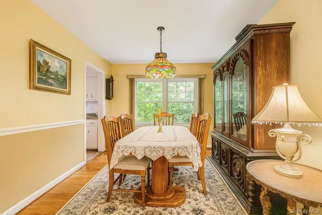 $699,000 | 15 Wayne Way, White Plains, NY 10607