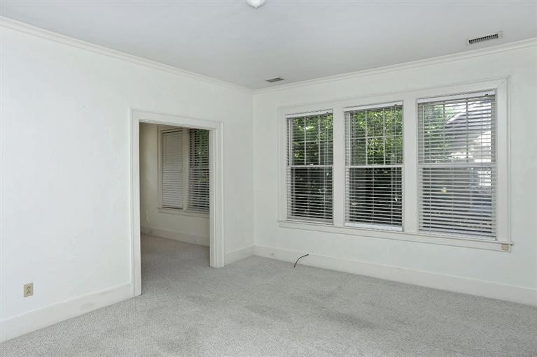 203 Sycamore Road Lexington, KY 40502 - Photo 8 of 24 Photo 8