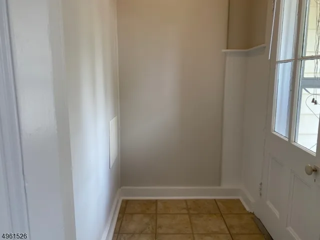 $1,750 | 10 Church Street, Unit A, Bernardsville, NJ 07924