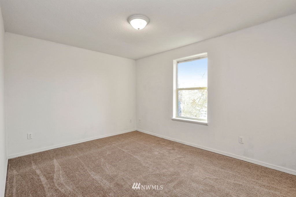 255 Colorado Street Longview, WA 98632 - Photo 13 of 18 Gallery Image 13