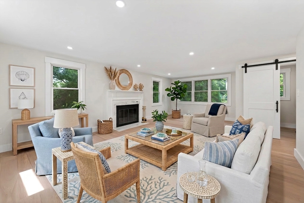 15 Pioneer Road Hingham, MA 02043 - Photo 4 of 21