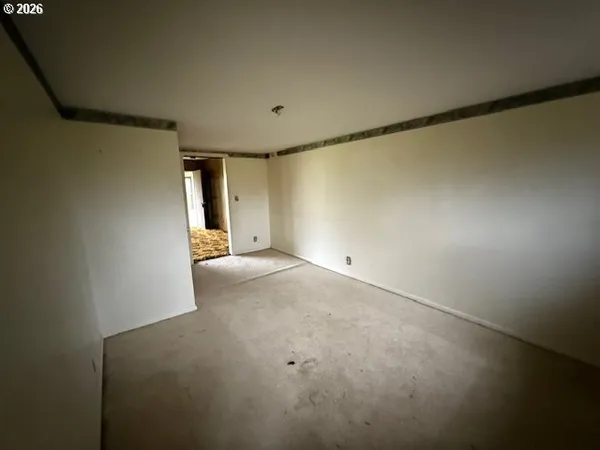 $230,000 | 381 Gregory Drive, Winston, OR 97496