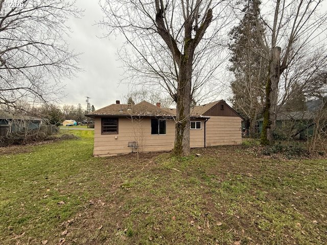 381 Gregory Drive Winston, OR 97496 - Photo 5 of 20 a view of a house with a yard