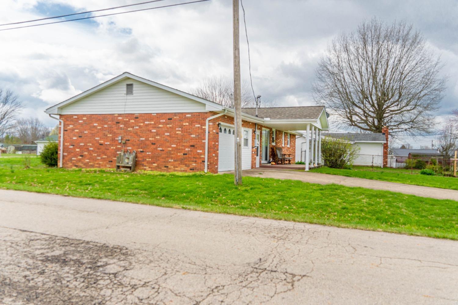 225 Randy Street West Union, OH 45693 - Photo 4 of 20
