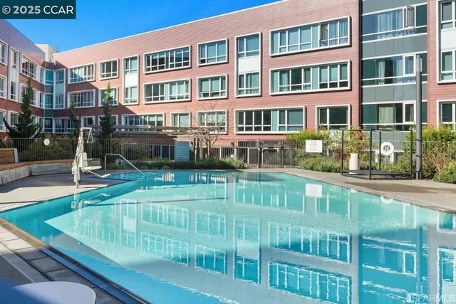 $4,550 | 1000 3rd Street, Unit 204, San Francisco, CA 94158