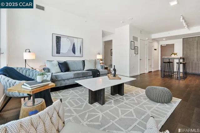 $4,550 | 1000 3rd Street, Unit 204, San Francisco, CA 94158