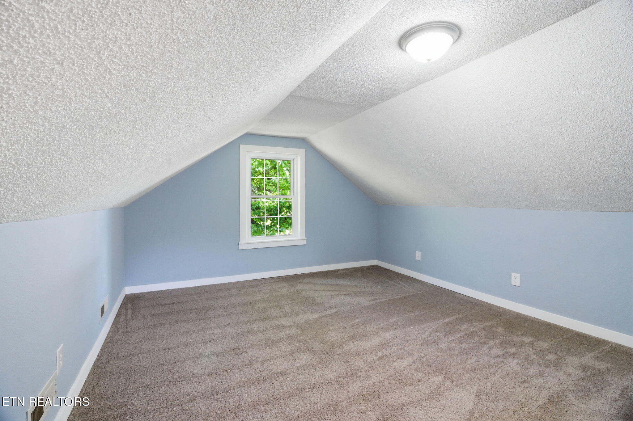 2540 Mentor Road Louisville, TN 37777 - Photo 18 of 30 Bedroom 3