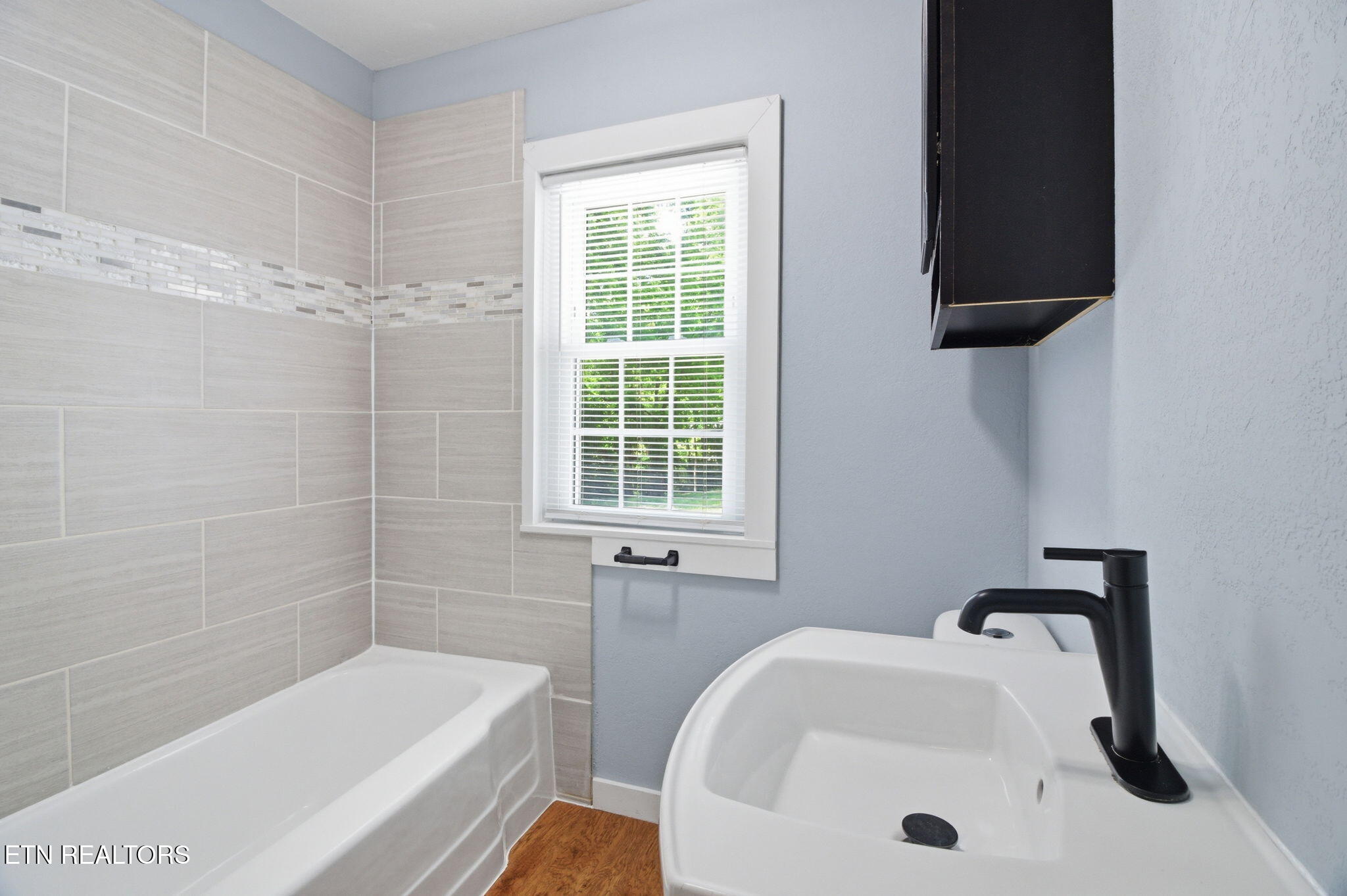 2540 Mentor Road Louisville, TN 37777 - Photo 10 of 30 Full Bath with Tiled Shower