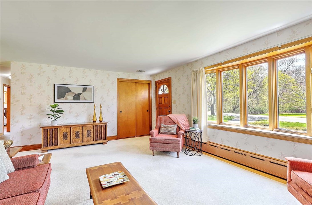 143 Sharps Lot Road Swansea, MA 02777 - Photo 4 of 25 Gallery Image 4