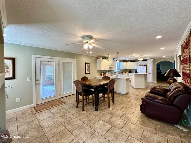 $475,000 | 2138 Eagle Lake Shore Road, Vicksburg, MS 39183