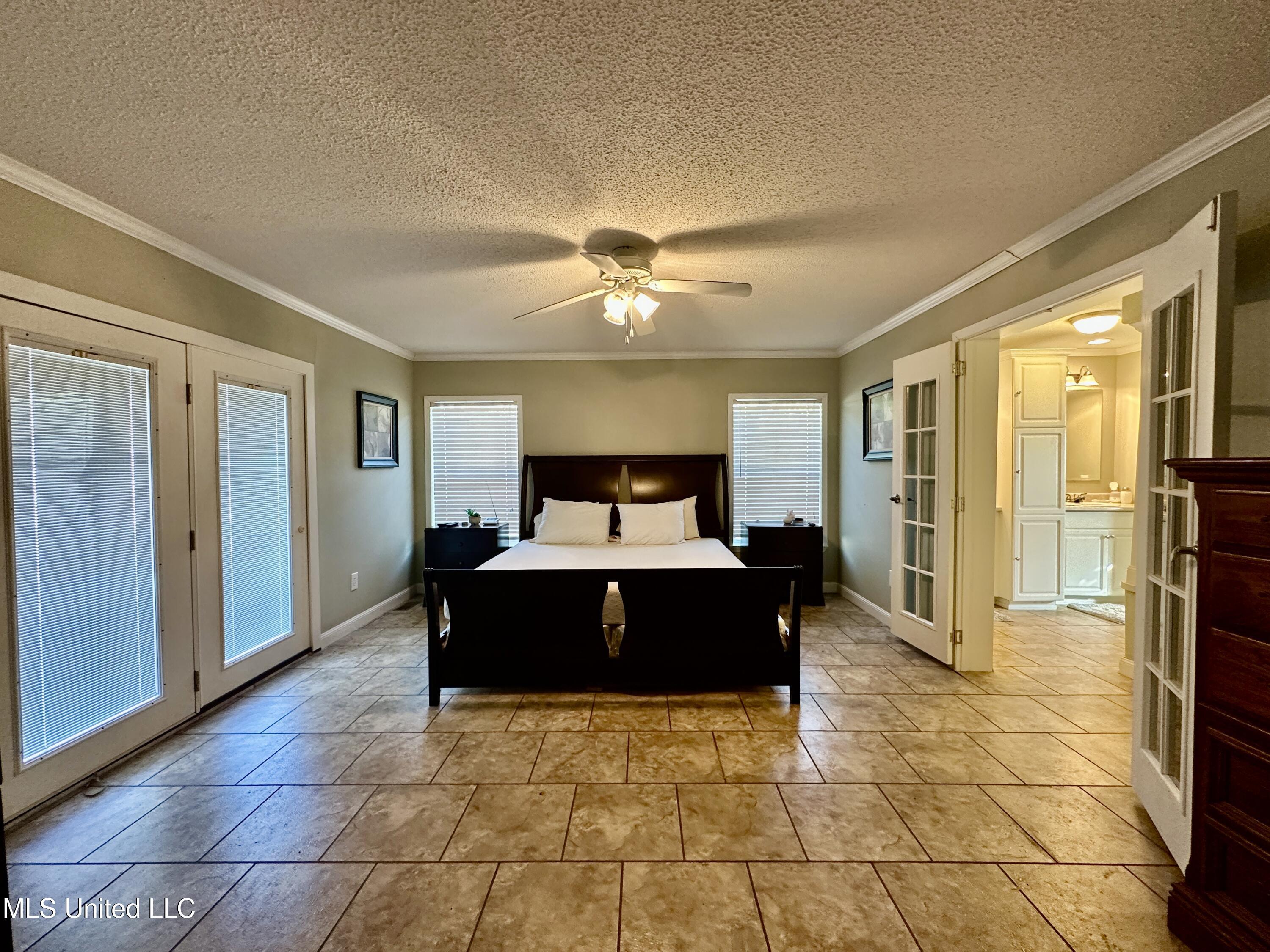 2138 Eagle Lake Shore Road Vicksburg, MS 39183 - Photo 22 of 49 IMG_9636