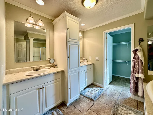 $475,000 | 2138 Eagle Lake Shore Road, Vicksburg, MS 39183