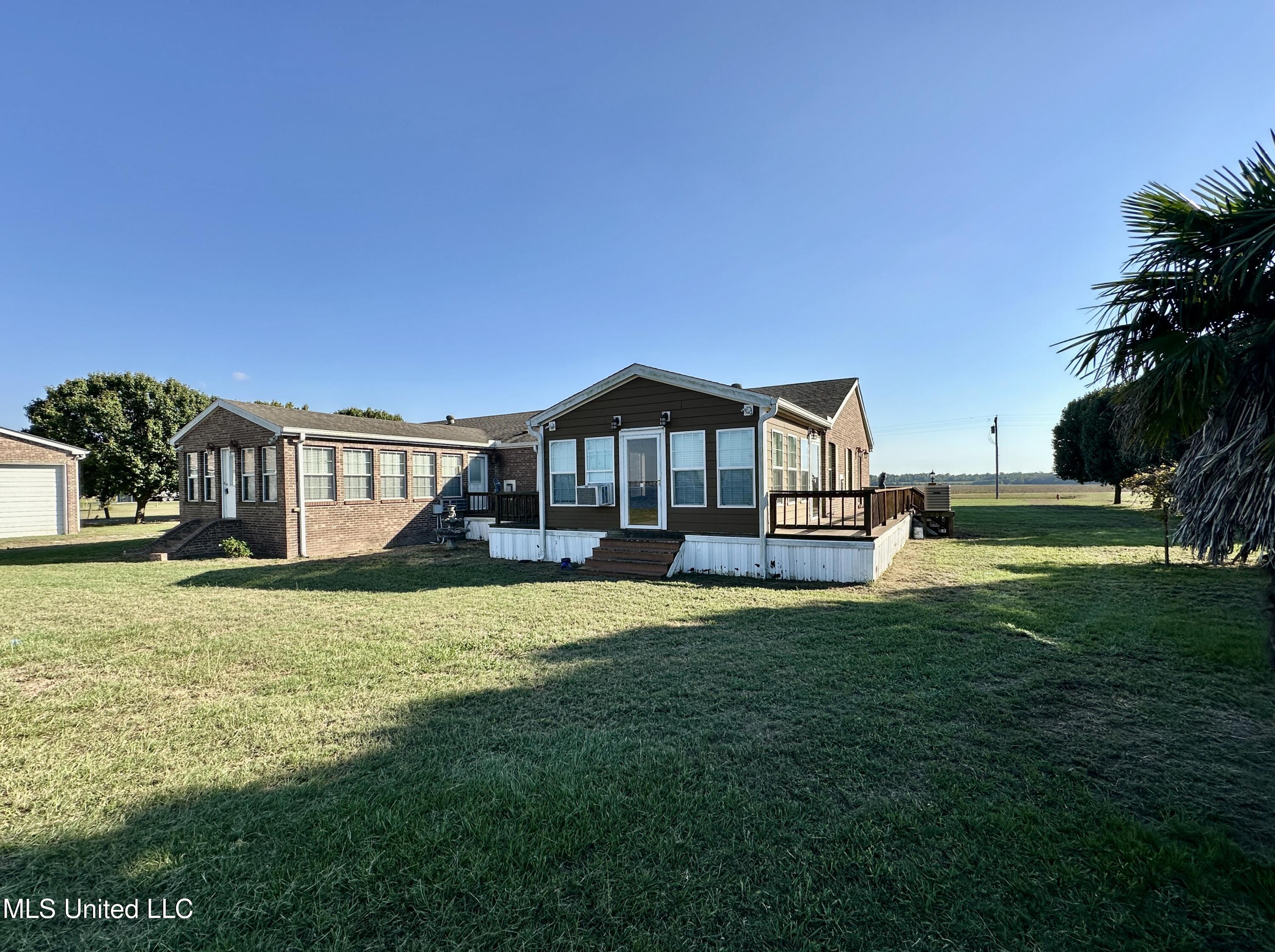 2138 Eagle Lake Shore Road Vicksburg, MS 39183 - Photo 38 of 49 IMG_9647