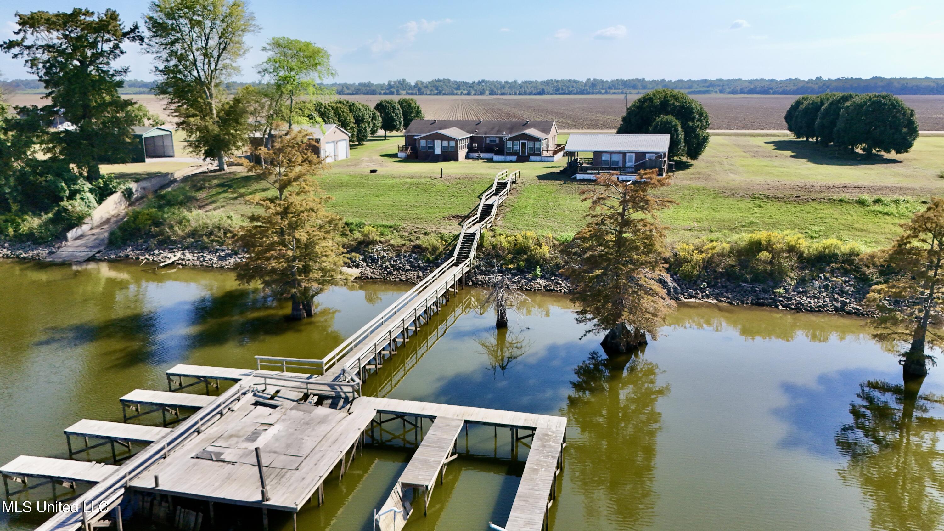 2138 Eagle Lake Shore Road Vicksburg, MS 39183 - Photo 43 of 49 dji_fly_20251001_153654_0338_17594135642