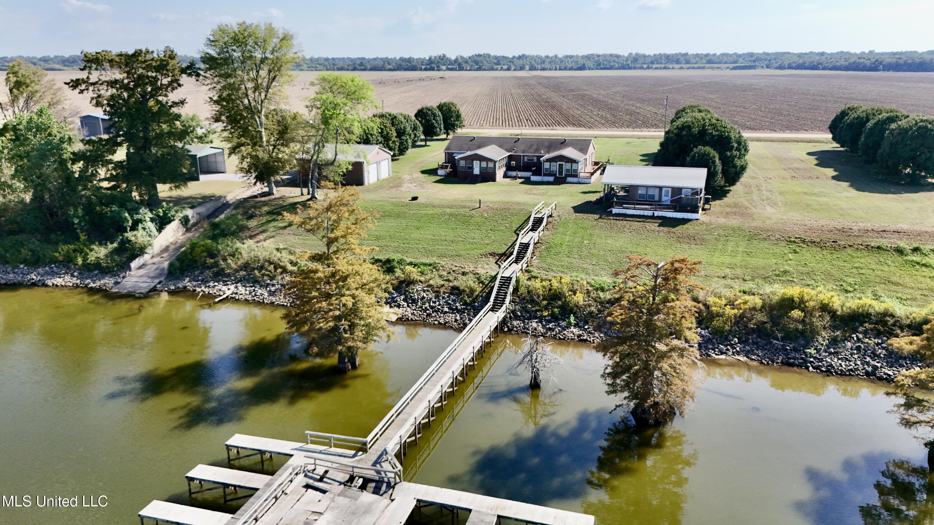 2138 Eagle Lake Shore Road Vicksburg, MS 39183 - Photo 44 of 49 dji_fly_20251001_153648_0337_17594135709