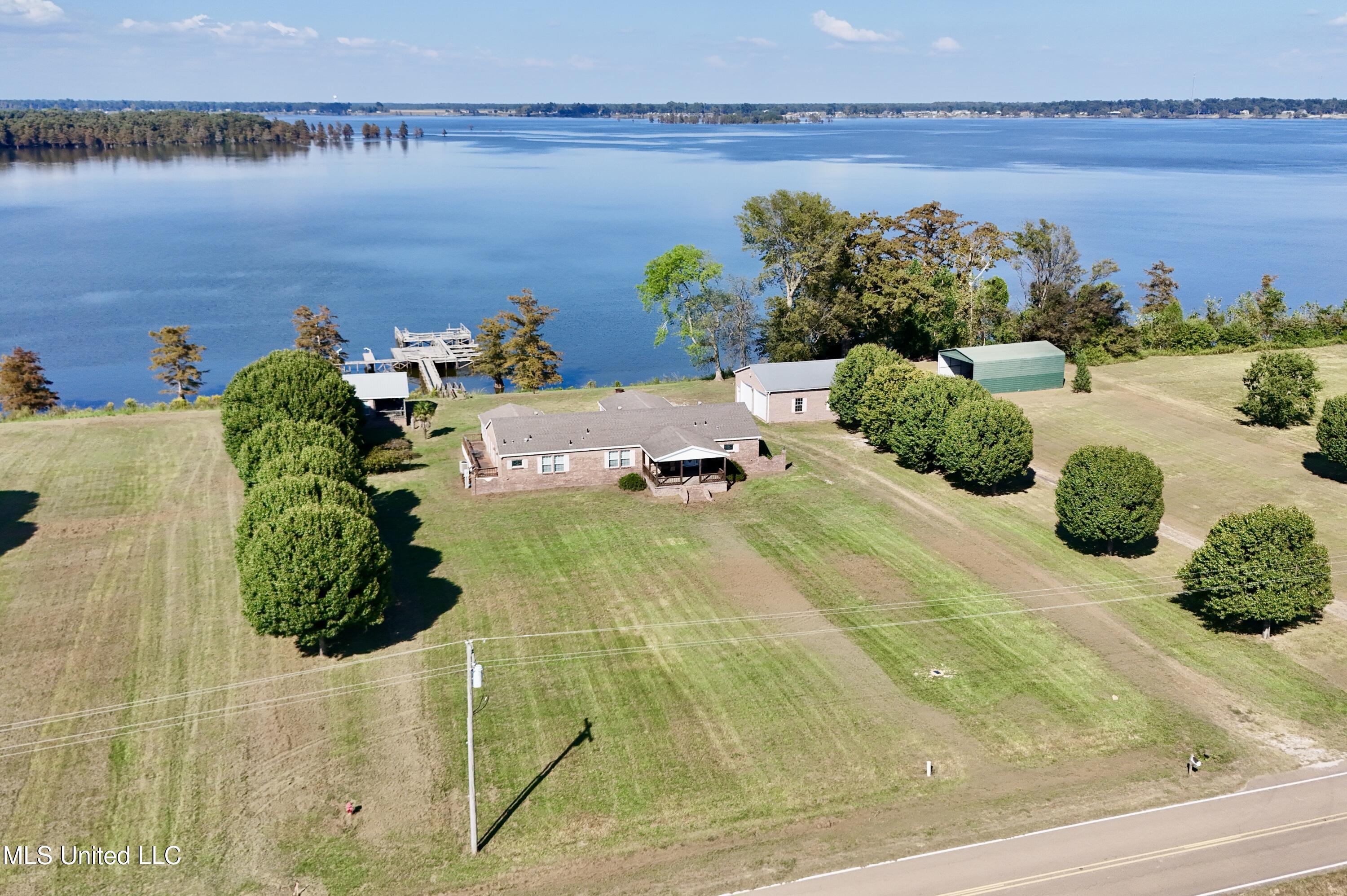 2138 Eagle Lake Shore Road Vicksburg, MS 39183 - Photo 47 of 49 dji_fly_20251001_153344_0329_17594136041