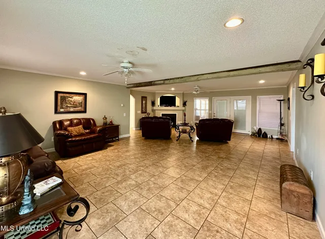 $475,000 | 2138 Eagle Lake Shore Road, Vicksburg, MS 39183