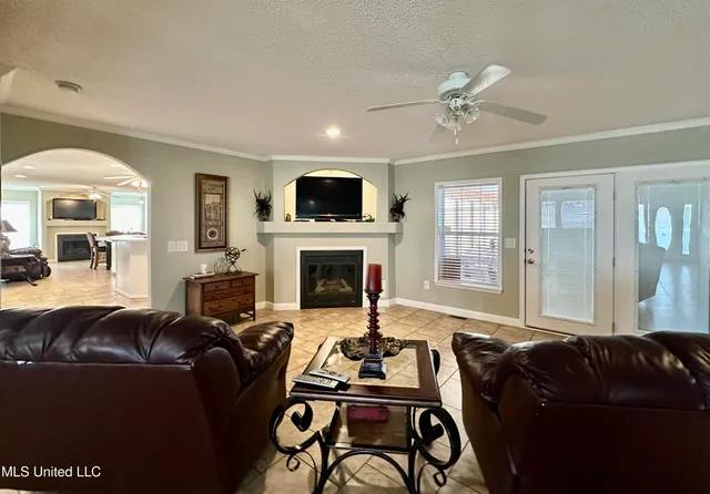 $475,000 | 2138 Eagle Lake Shore Road, Vicksburg, MS 39183