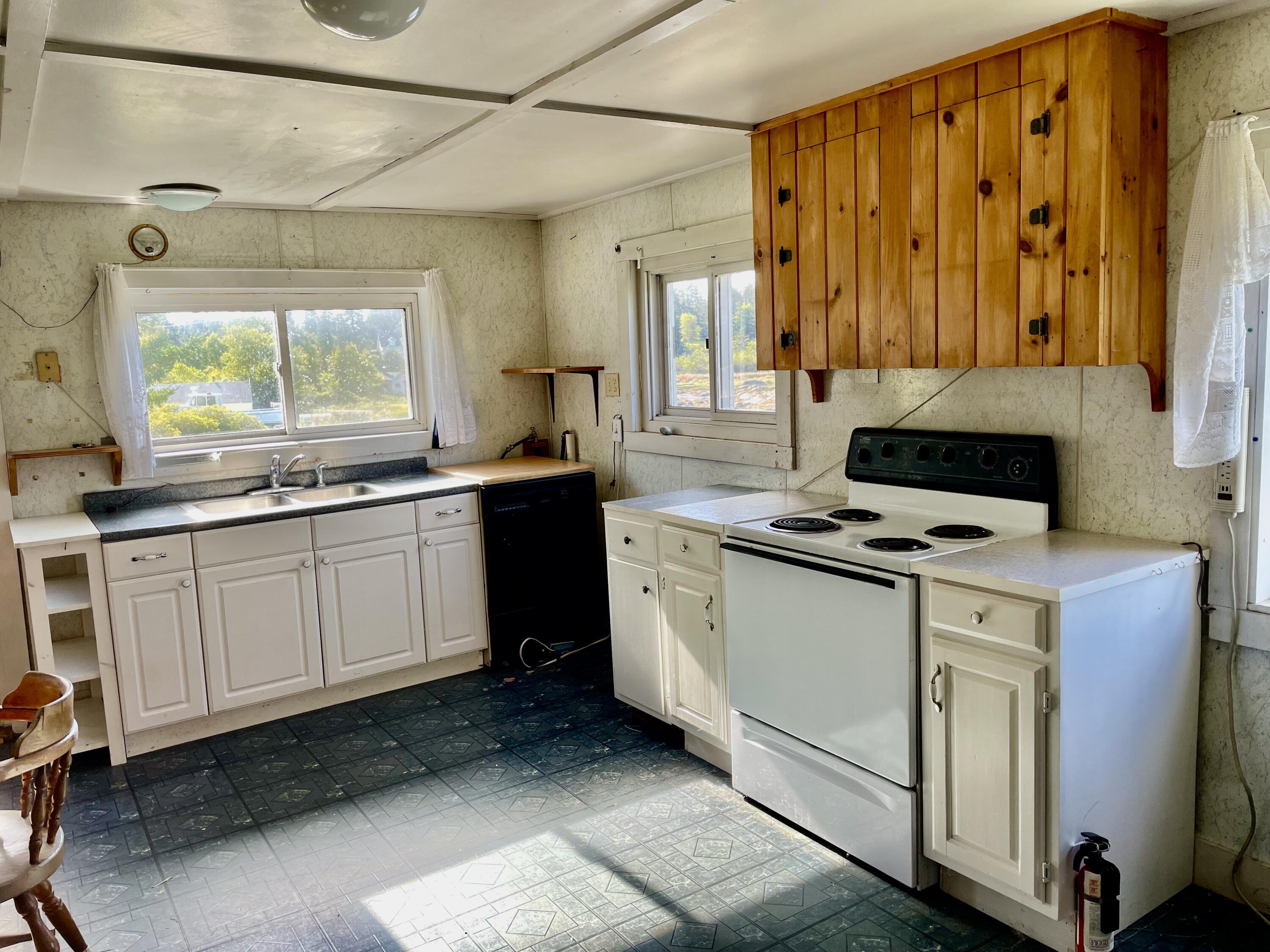 49 Dyers Island Road Vinalhaven, ME 04863 - Photo 21 of 29 7A32EA81-7A4C-417E-8F8B-2C2765602C7D_1_2