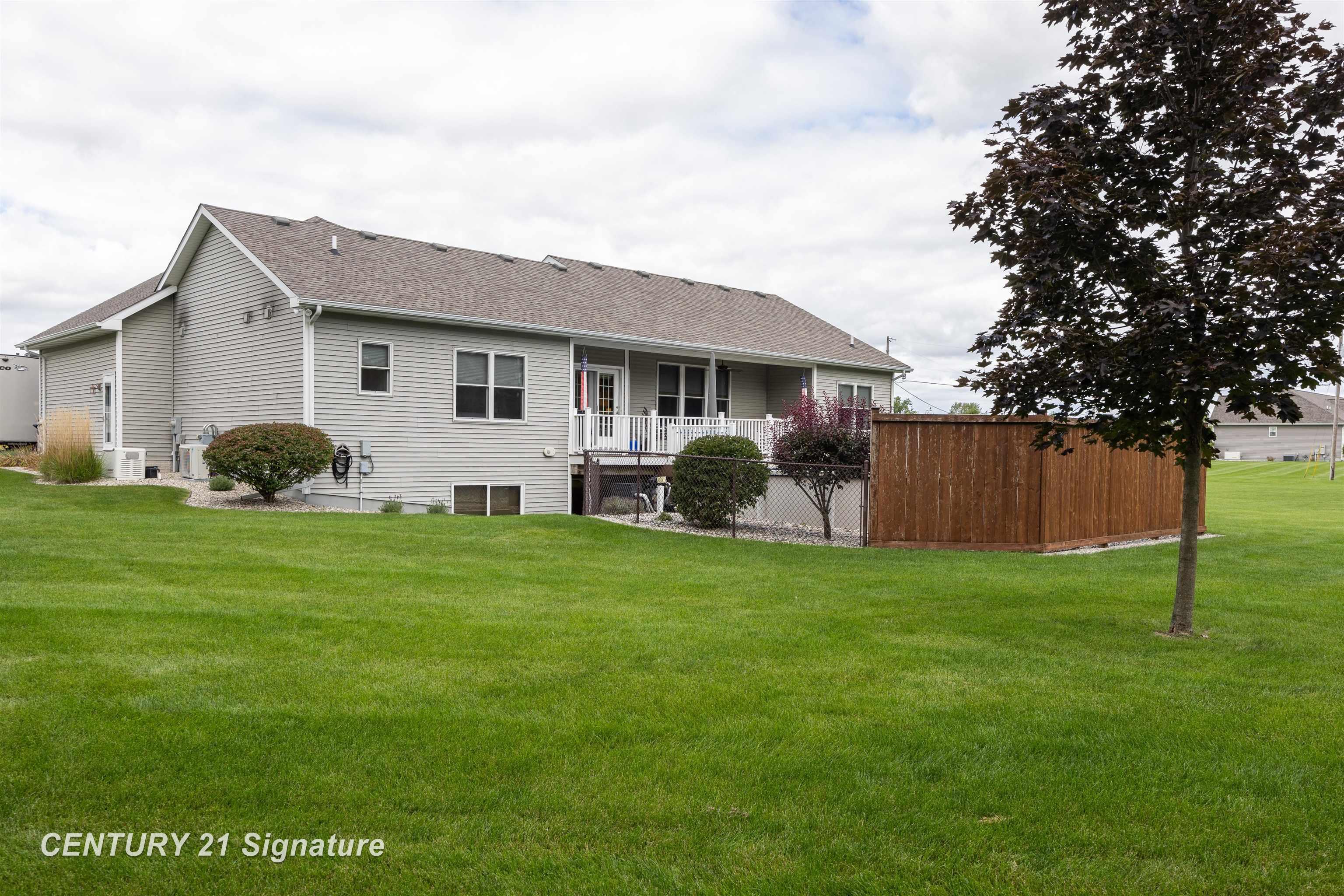 5864 North Thomas Road Freeland, MI 48623 - Photo 32 of 43
