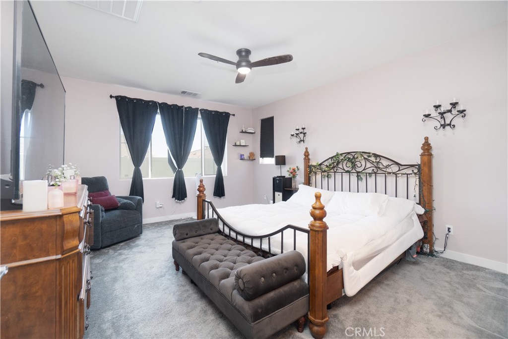 561 Yukon Road Rialto, CA 92377 - Photo 14 of 50 Gallery Image 14