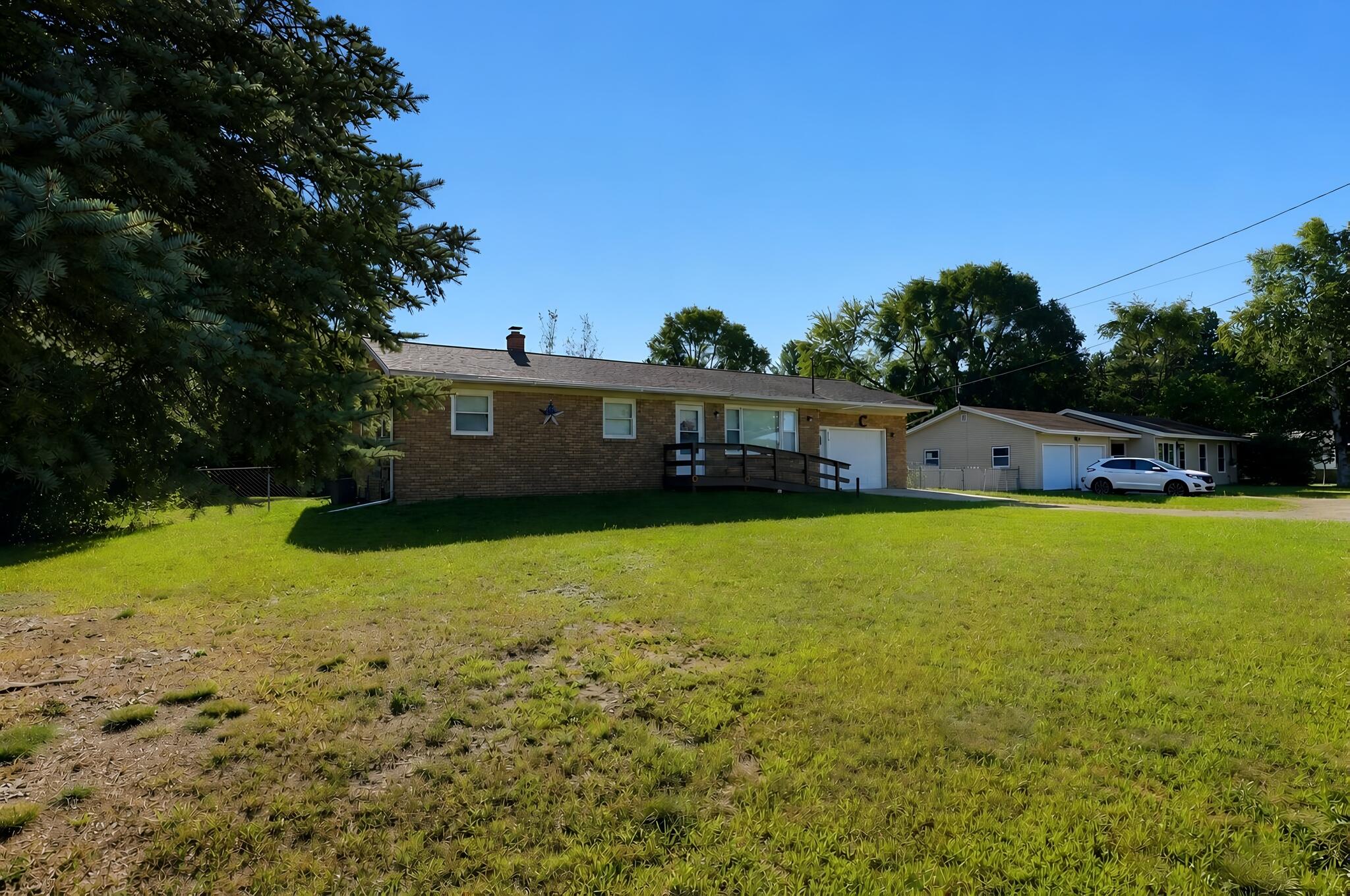 3741 South Shepherd Road Mount Pleasant, MI 48858 - Photo 42 of 46 11_3741_S_Shepherd_Rd-Exterior-12-1