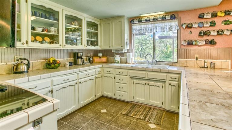 2294 Stringer Gap Road Grants Pass, OR 97527 - Photo 22 of 35 Additional Photo