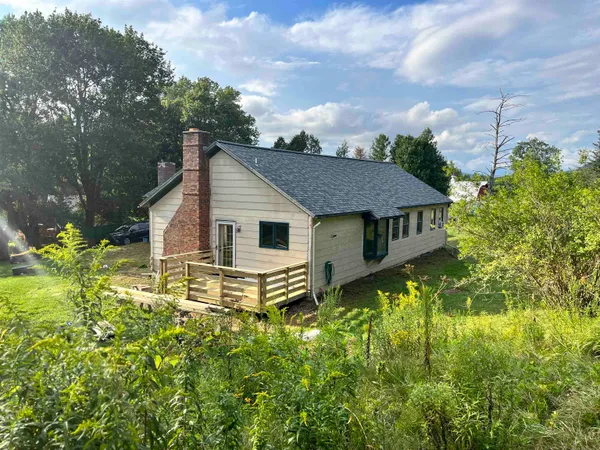$390,000 | 85 Depot Street, Mount Tabor, VT 05739