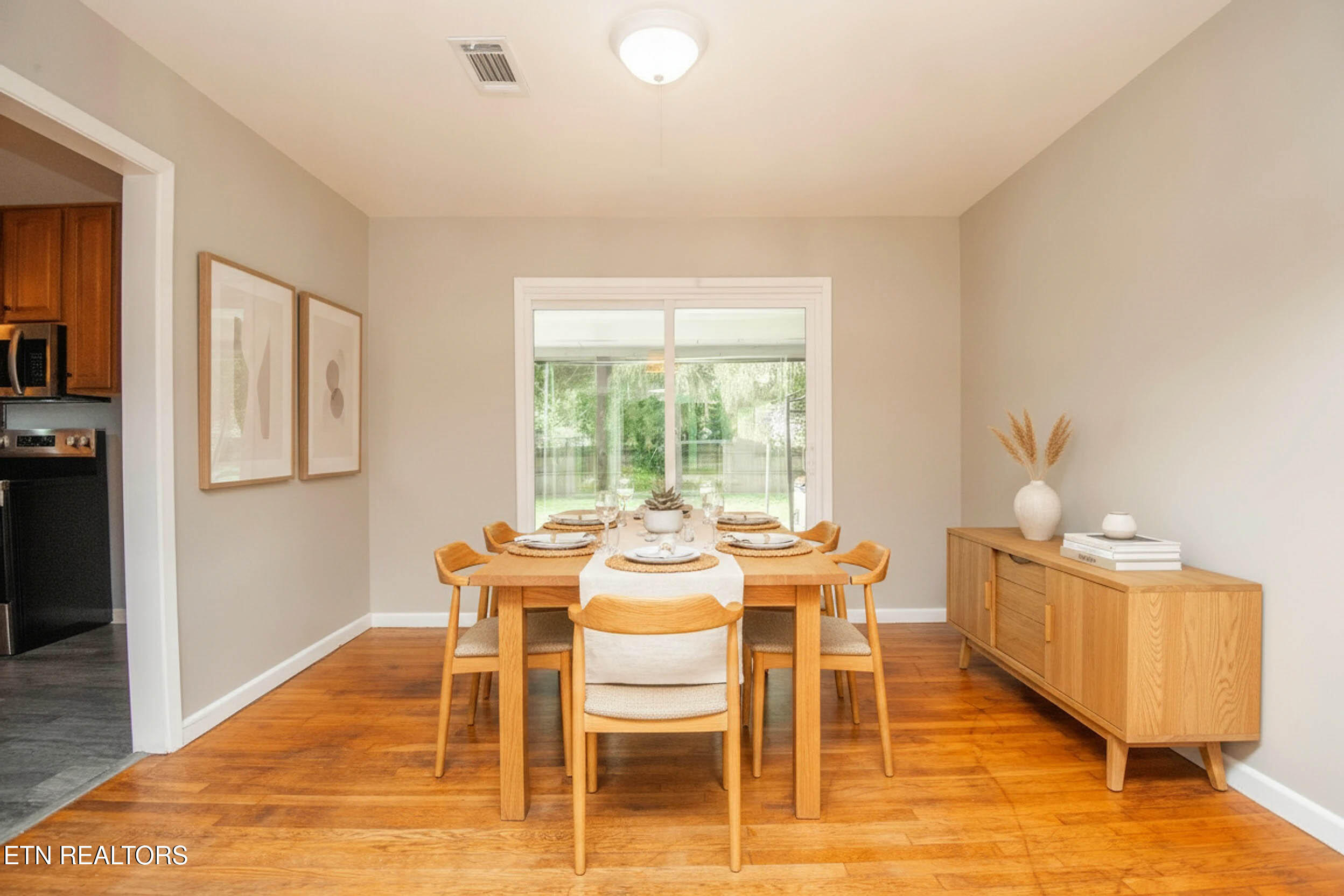 2105 Pulaski Road Knoxville, TN 37914 - Photo 12 of 29 Staged Dining Room