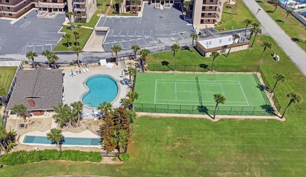 $315,000 | 3360 Ocean Shore Boulevard, Unit 307, Ormond Beach, FL 32176