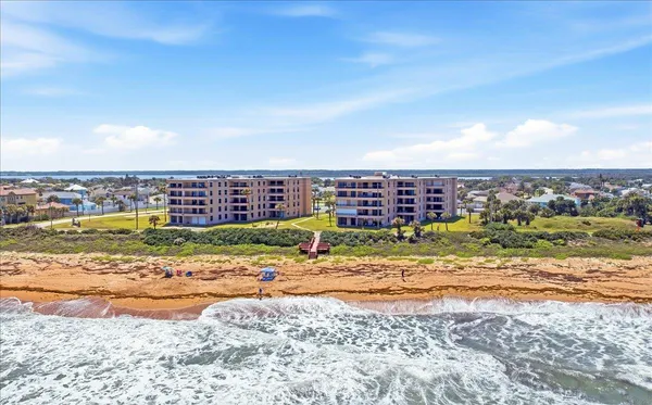 $315,000 | 3360 Ocean Shore Boulevard, Unit 307, Ormond Beach, FL 32176