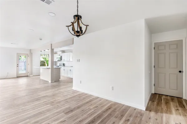 a view of an empty walk in closet