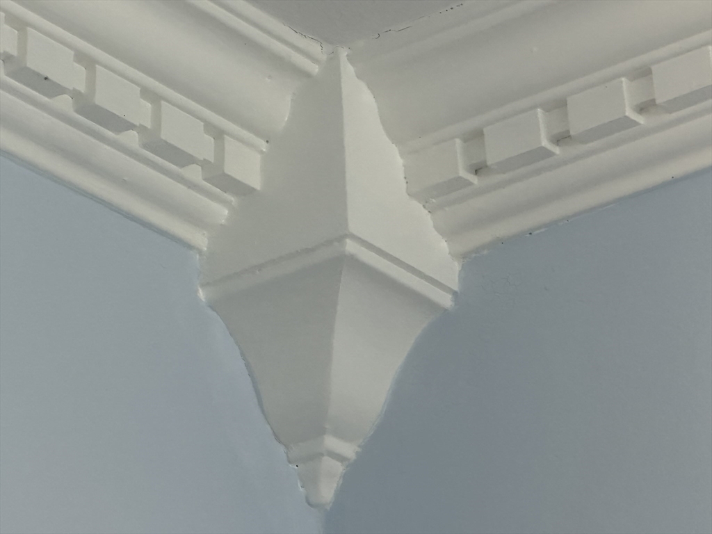 303 Nahant Road Nahant, MA 01908 - Photo 10 of 41