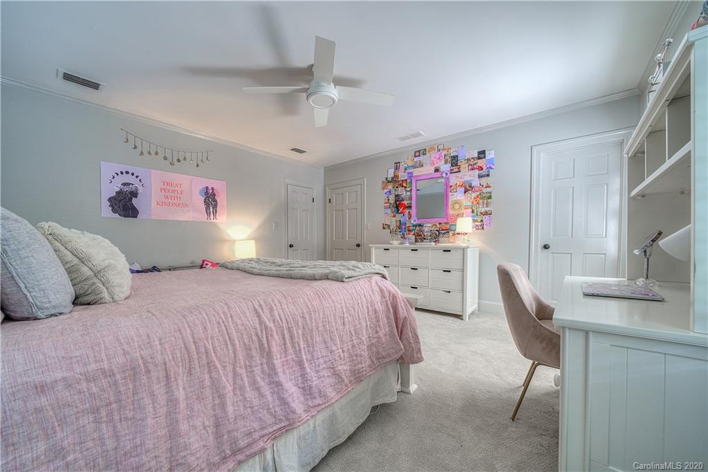 4319 Belknap Road Charlotte, NC 28211 - Photo 29 of 40 Gallery Image 29