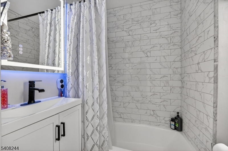 19 Victor Street Lodi, NJ 07644 - Photo 19 of 30