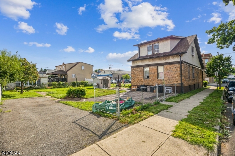 19 Victor Street Lodi, NJ 07644 - Photo 2 of 30