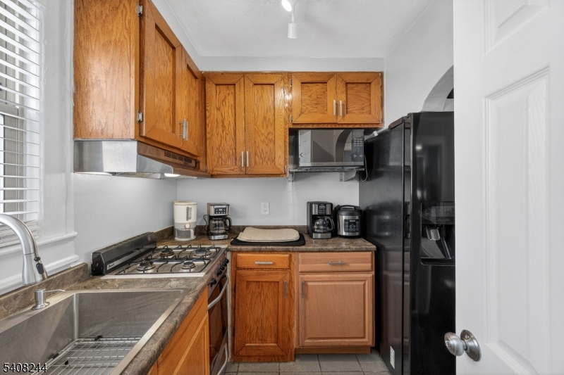 19 Victor Street Lodi, NJ 07644 - Photo 24 of 30