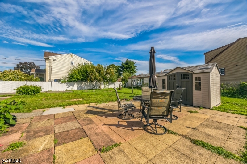 19 Victor Street Lodi, NJ 07644 - Photo 5 of 30