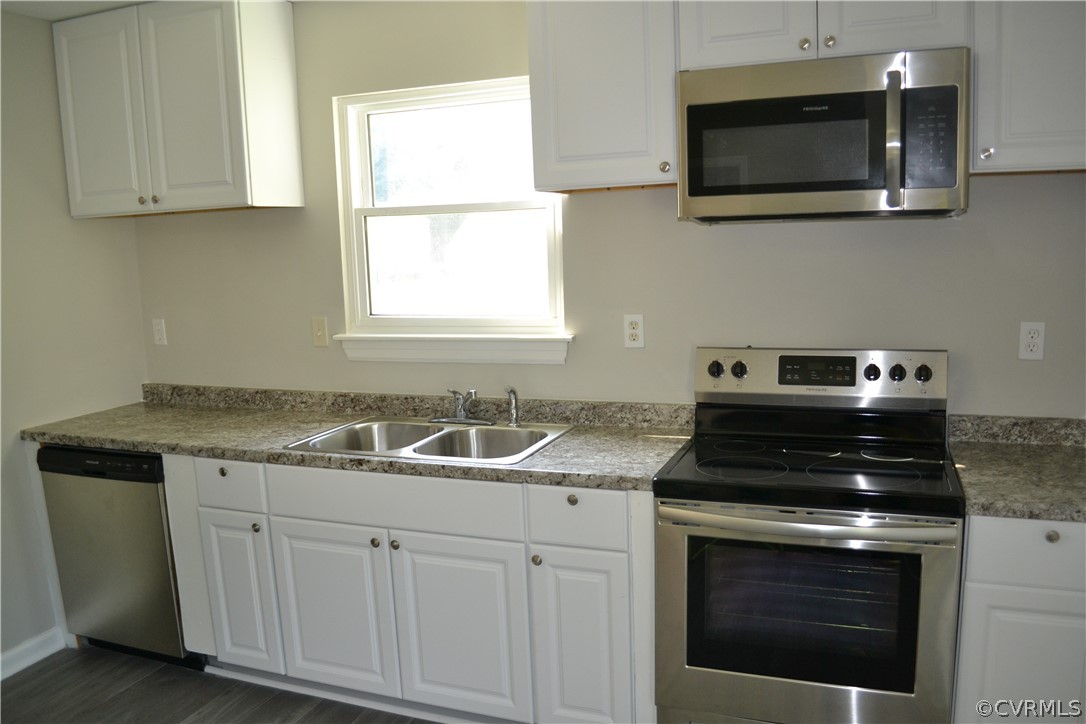 3108 Oxnard Road Richmond, VA 23223 - Photo 3 of 36 Gallery Image 3