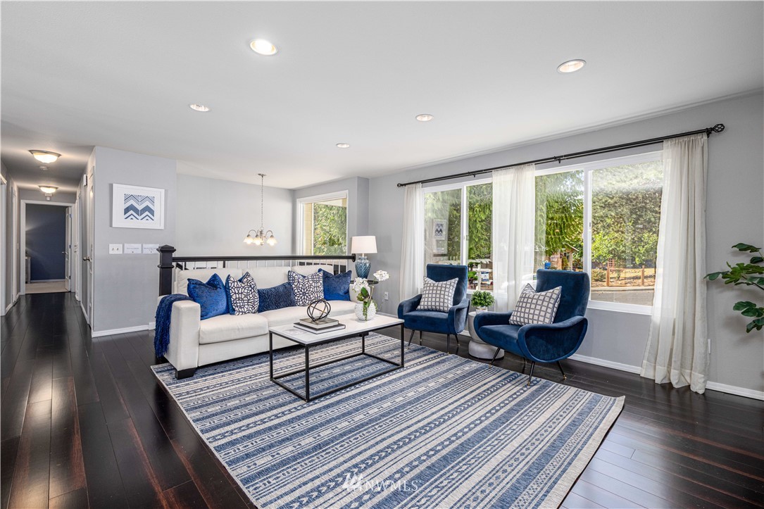12621 Southeast 187th Place Renton, WA 98058 - Photo 3 of 31 Gallery Image 3