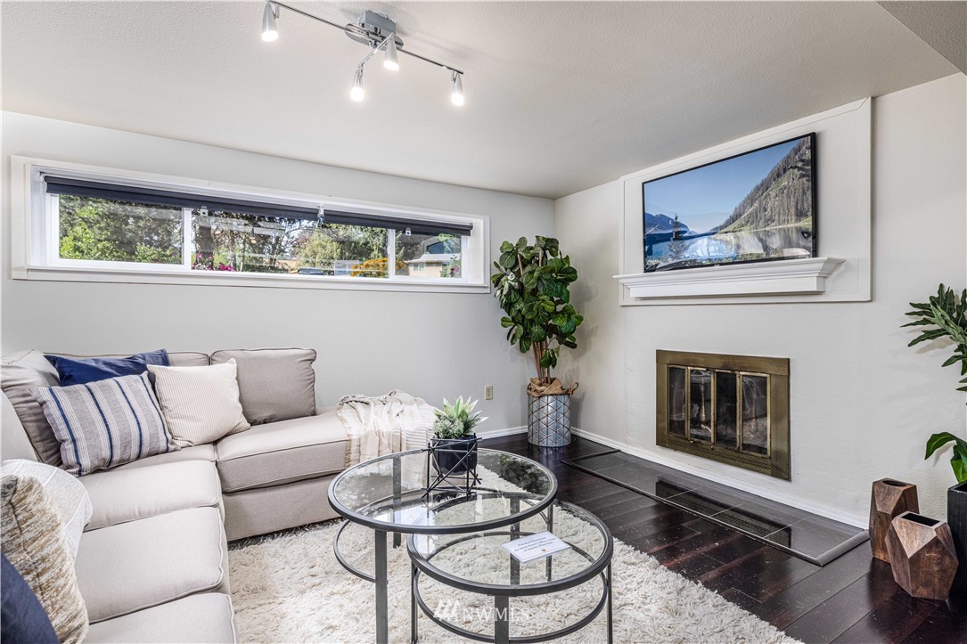 12621 Southeast 187th Place Renton, WA 98058 - Photo 23 of 31 Gallery Image 23