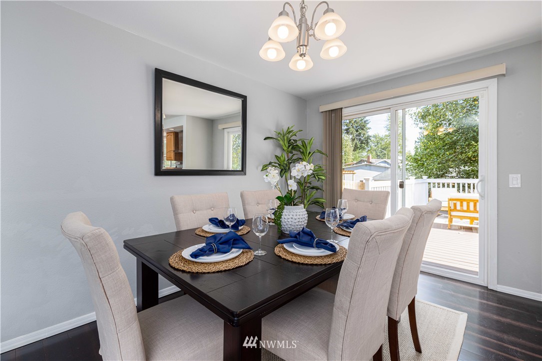 12621 Southeast 187th Place Renton, WA 98058 - Photo 5 of 31 Gallery Image 5