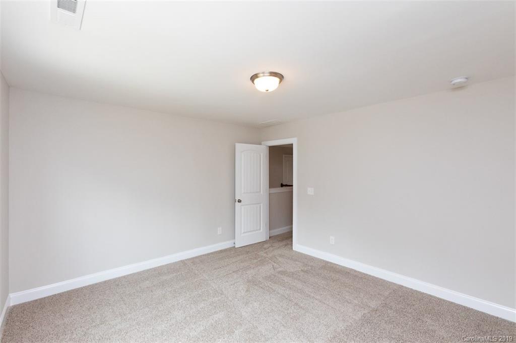 7019 Buckland Road Charlotte, NC 28278 - Photo 29 of 35 Gallery Image 29
