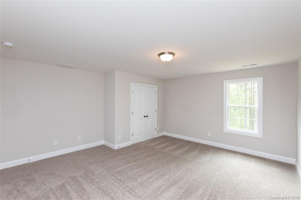 7019 Buckland Road Charlotte, NC 28278 - Photo 32 of 35 Gallery Image 32