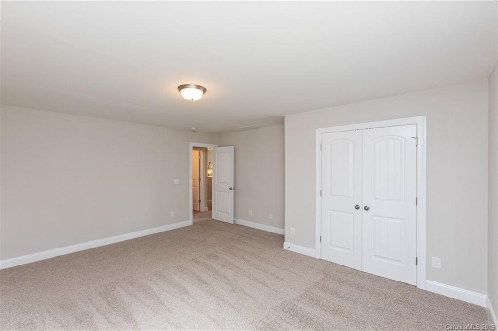 7019 Buckland Road Charlotte, NC 28278 - Photo 33 of 35 Gallery Image 33
